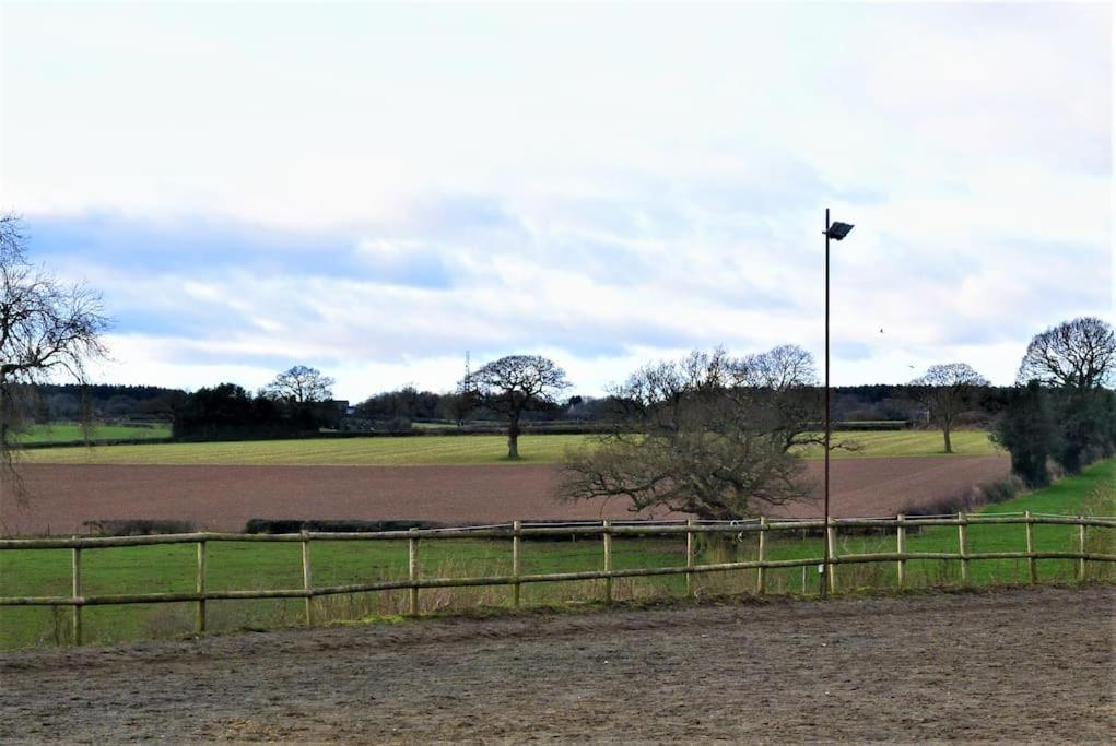 Apartament Hillfields Farm Barn - A Rural Equestrian Escape Coventry Zewnętrze zdjęcie